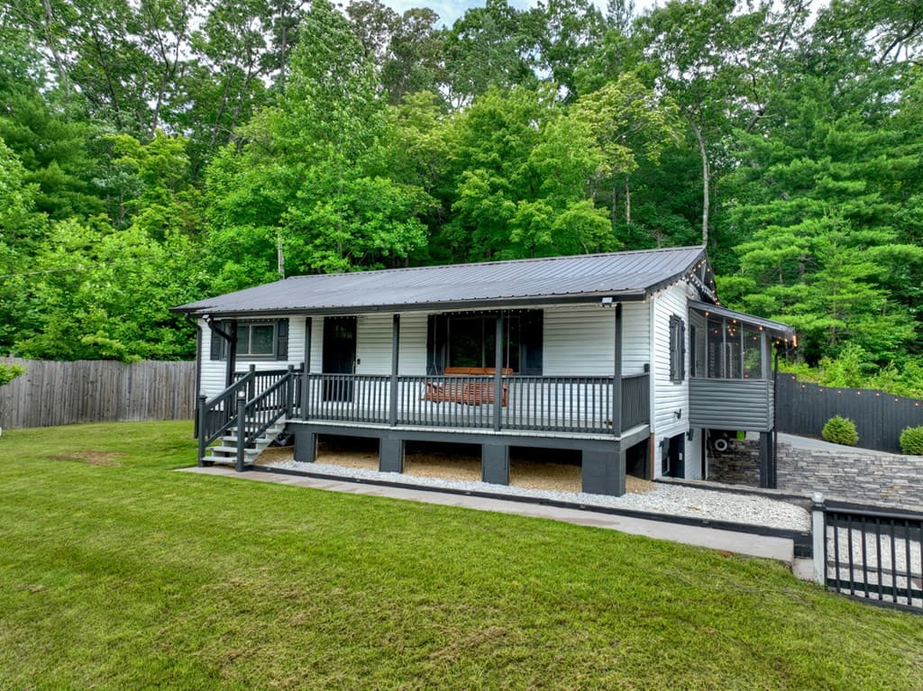 717 Bearden Road, Blue Ridge GA 30513 - Photo