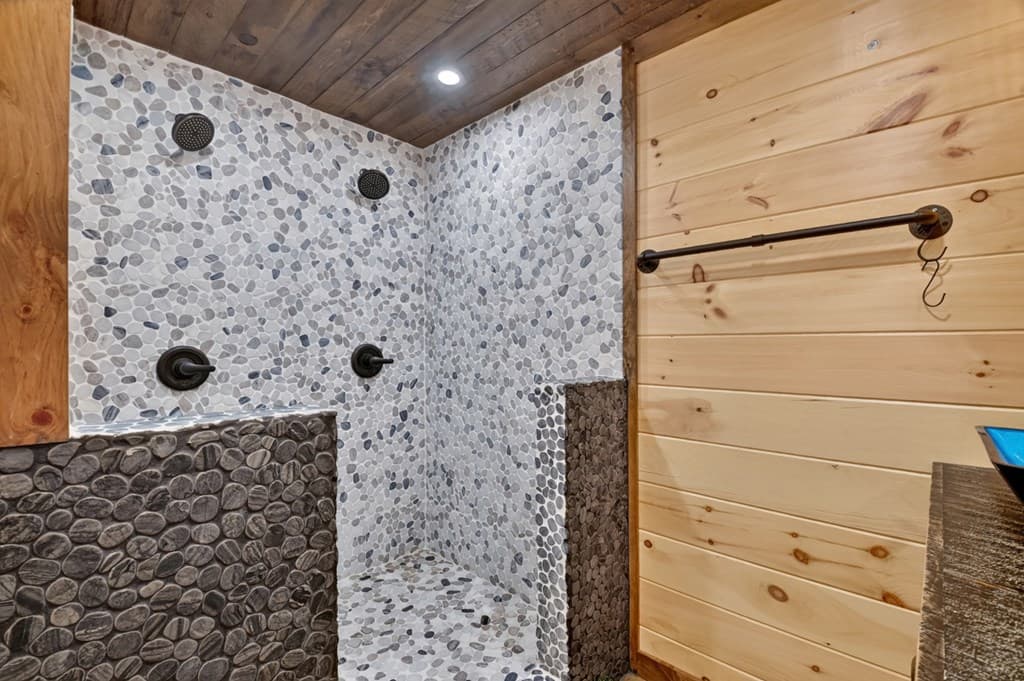 717 Bearden Road, Blue Ridge GA 30513 - Photo