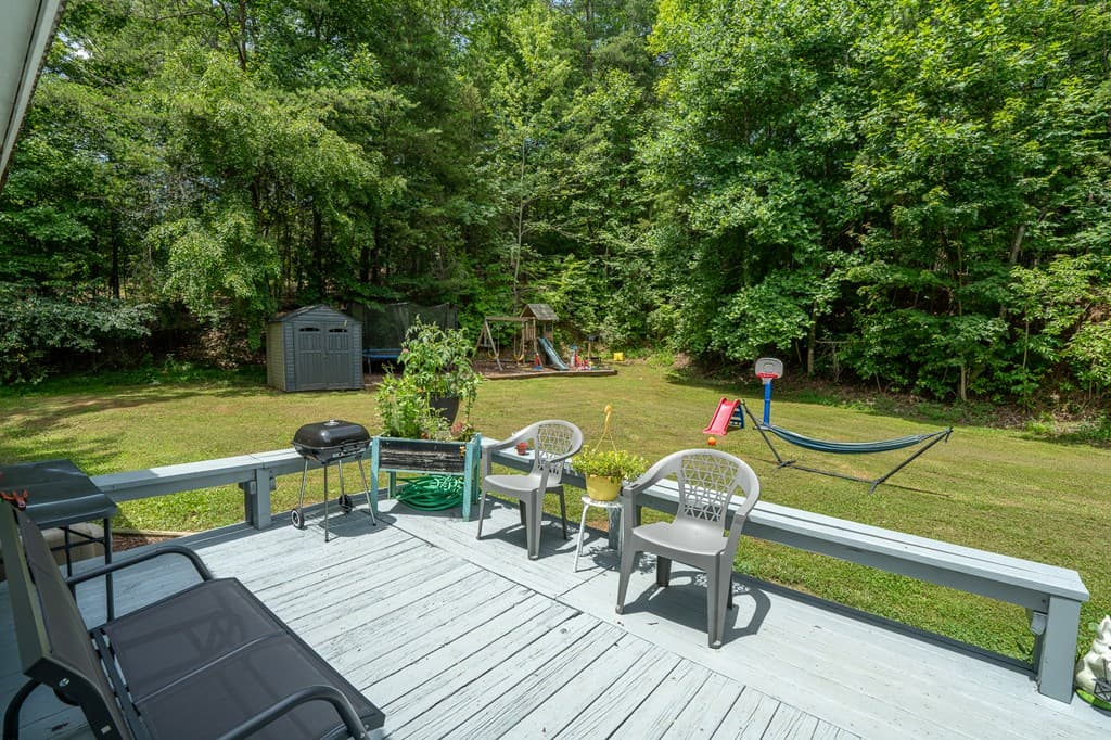147 Lance Cove Road, Hayesville SC 29804 - Photo