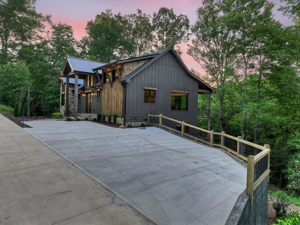 219 Staurolite Mountain Road, Blue Ridge GA 30513 - Photo