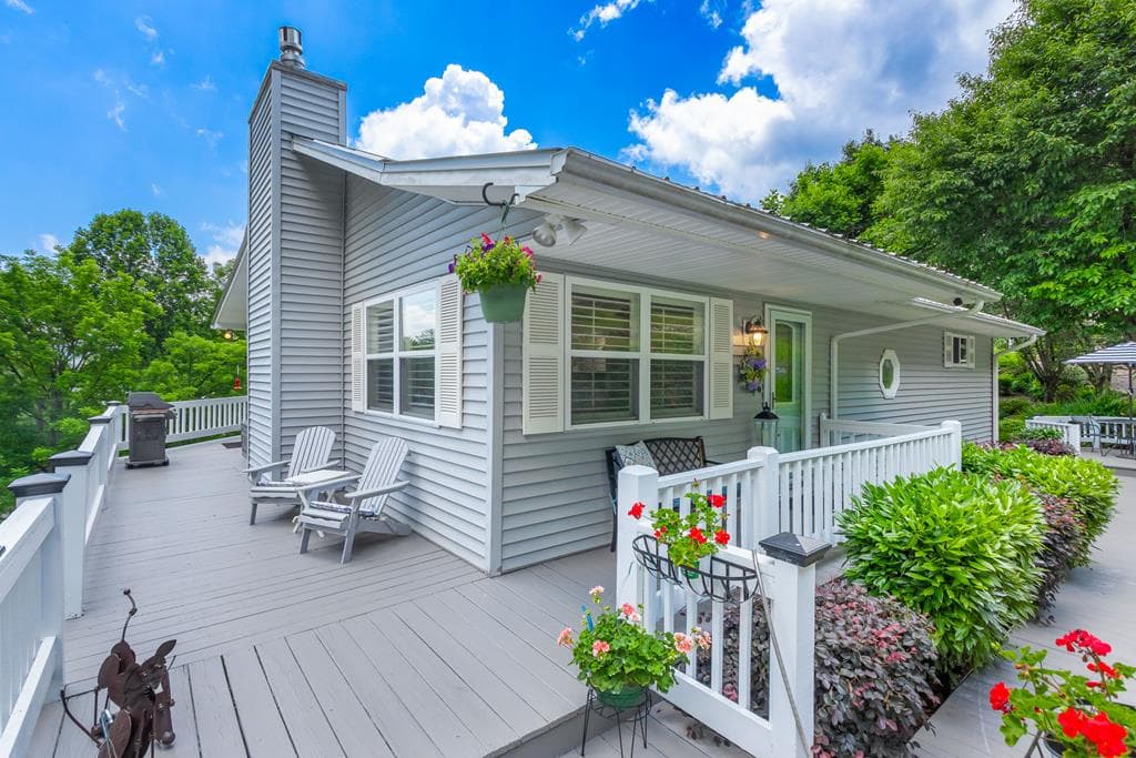 1938 Lakeview Summit Drive, Young Harris GA 30582 - Photo