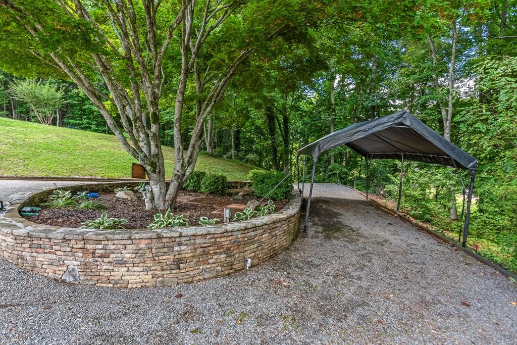 1938 Lakeview Summit Drive, Young Harris GA 30582 - Photo