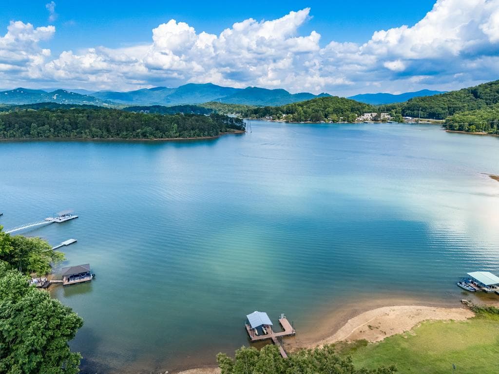 1938 Lakeview Summit Drive, Young Harris GA 30582 - Photo