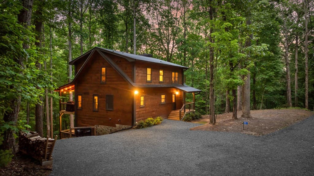 391 Little Bushy Head Road, Blue Ridge GA 30513 - Photo