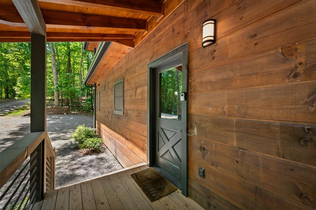 391 Little Bushy Head Road, Blue Ridge GA 30513 - Photo