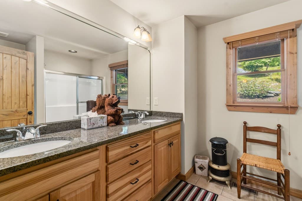 175 Leisure Drive, Ellijay GA 30536 - Photo