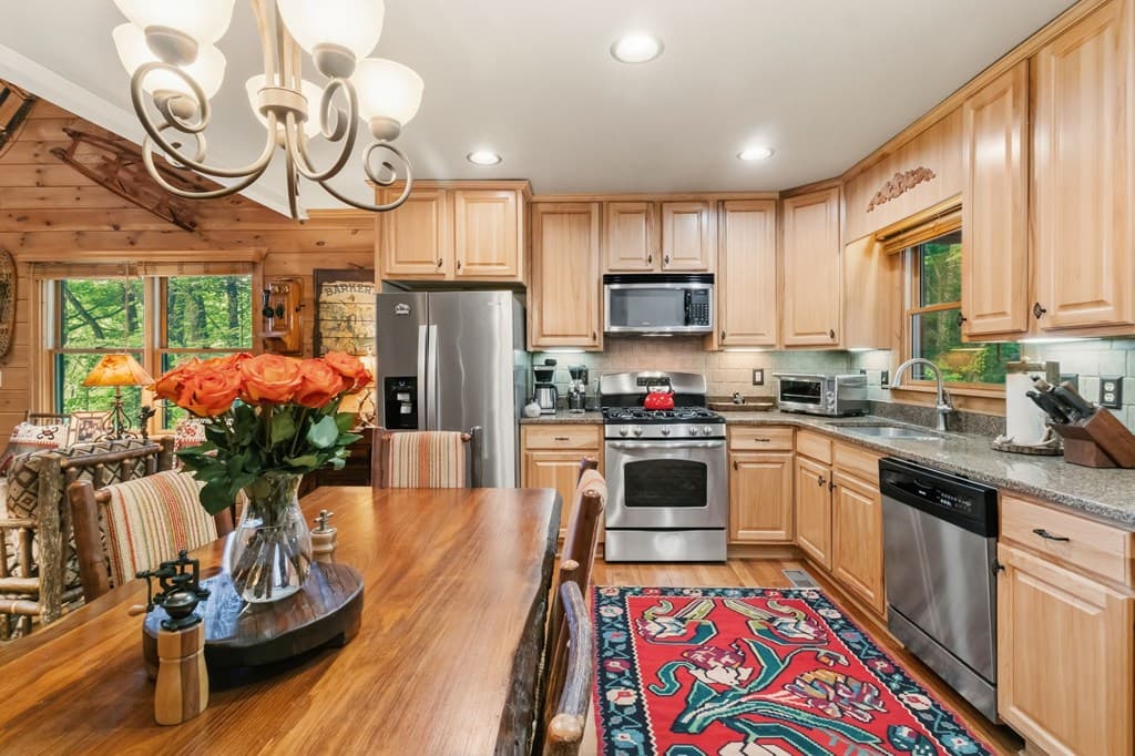 175 Leisure Drive, Ellijay GA 30536 - Photo