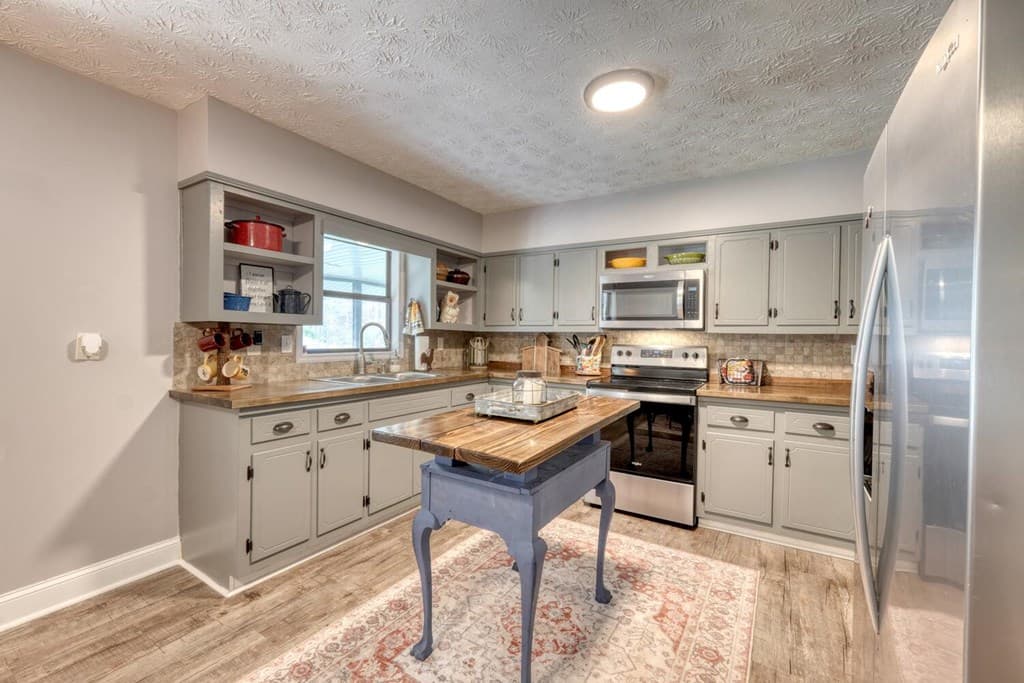 399 Pack Creek Road, Blue Ridge GA 30513 - Photo