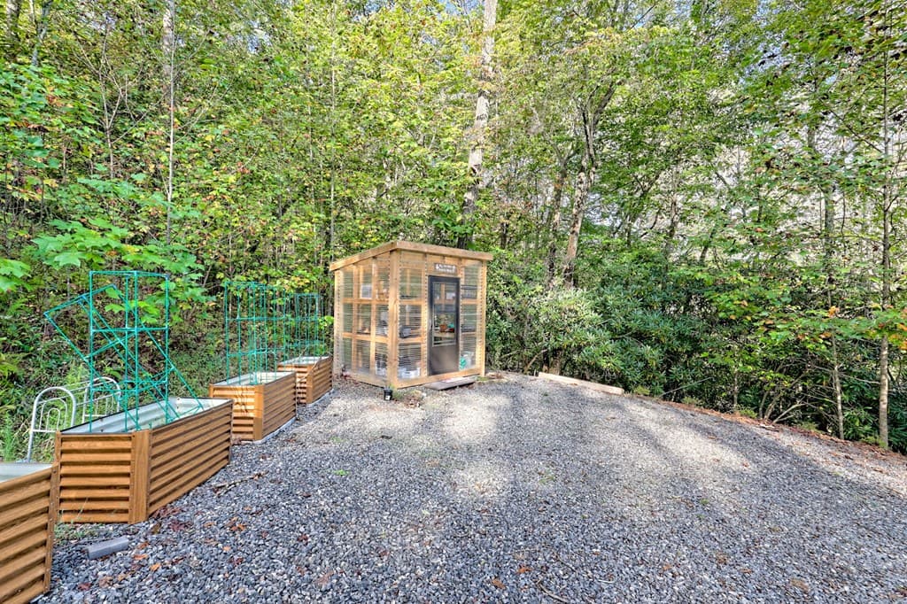 206 Peckerwood Road, Hayesville NC 28904 - Photo
