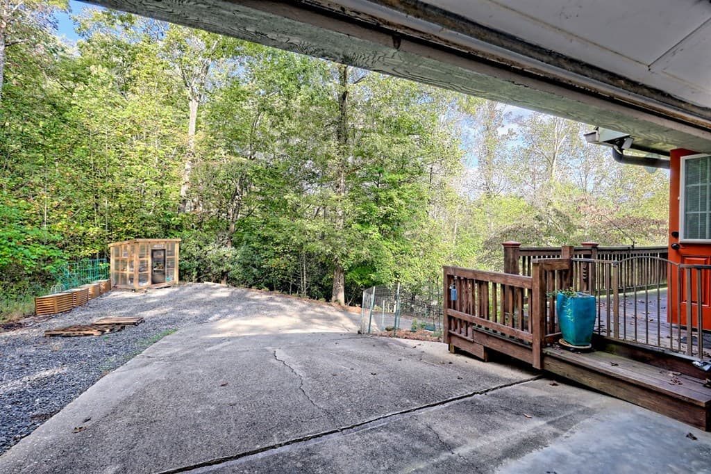 206 Peckerwood Road, Hayesville NC 28904 - Photo