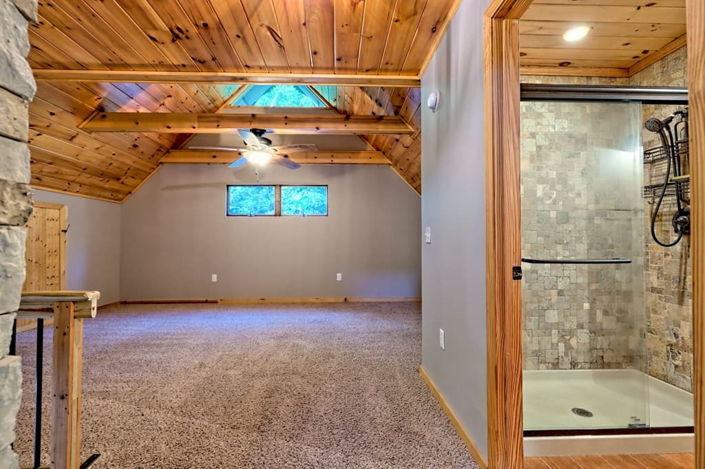 206 Peckerwood Road, Hayesville NC 28904 - Photo
