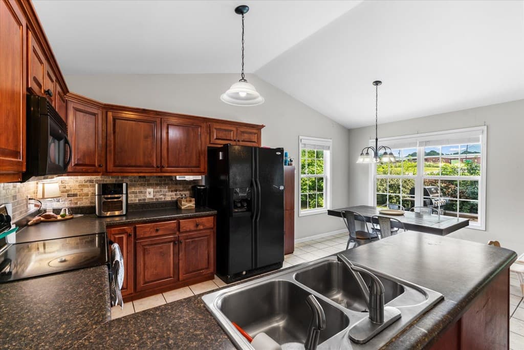 132 9th Avenue, Chatsworth GA 30705 - Photo
