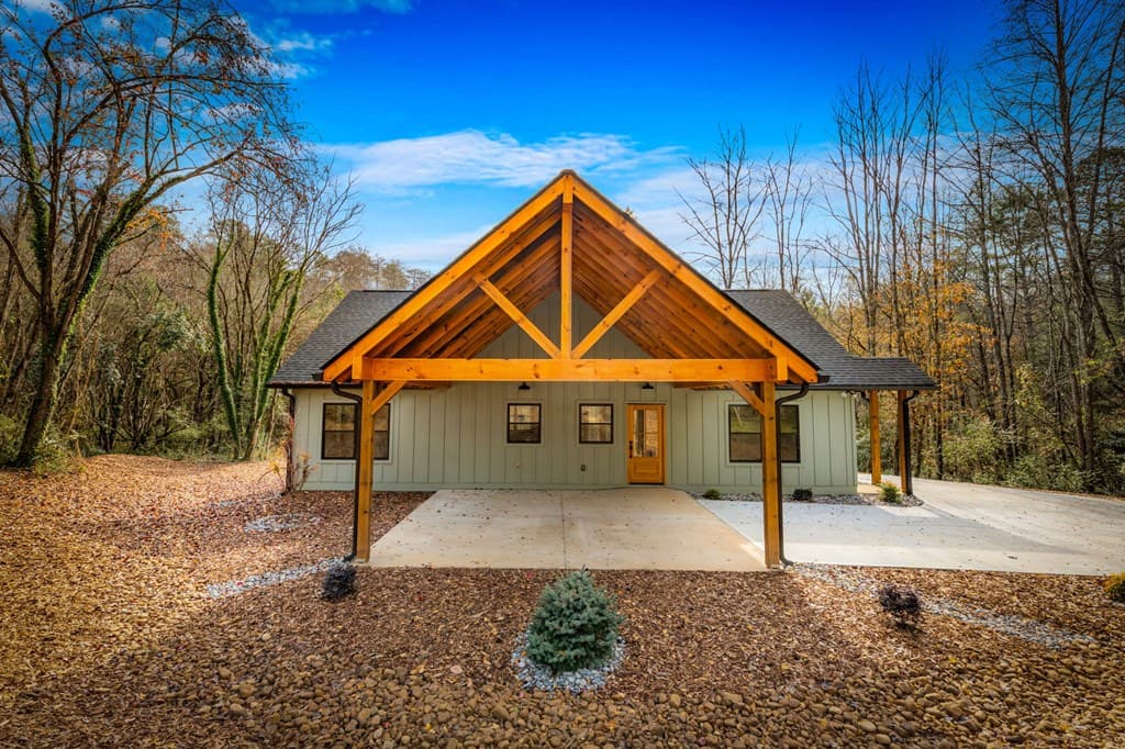 40 Cherry Street, East Ellijay GA 30540 - Photo