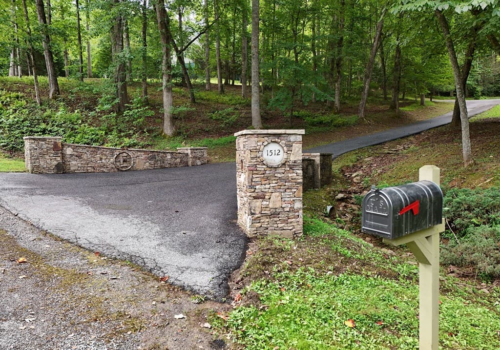 1512 Smithfield Lane, Young Harris GA 30582 - Photo