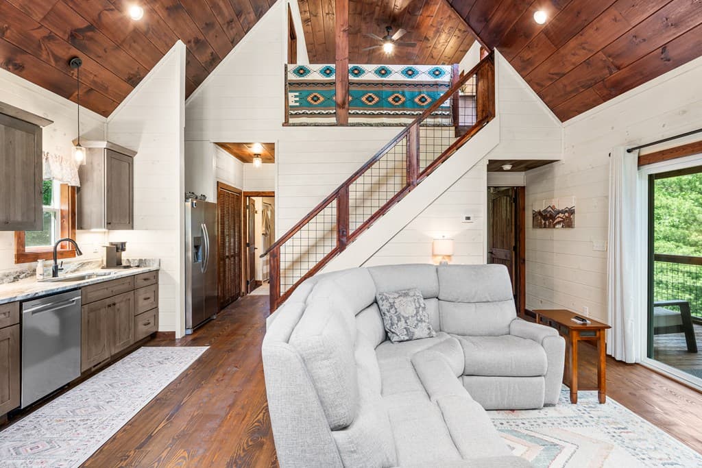 313 Lexington Drive, Brasstown NC 28902 - Photo