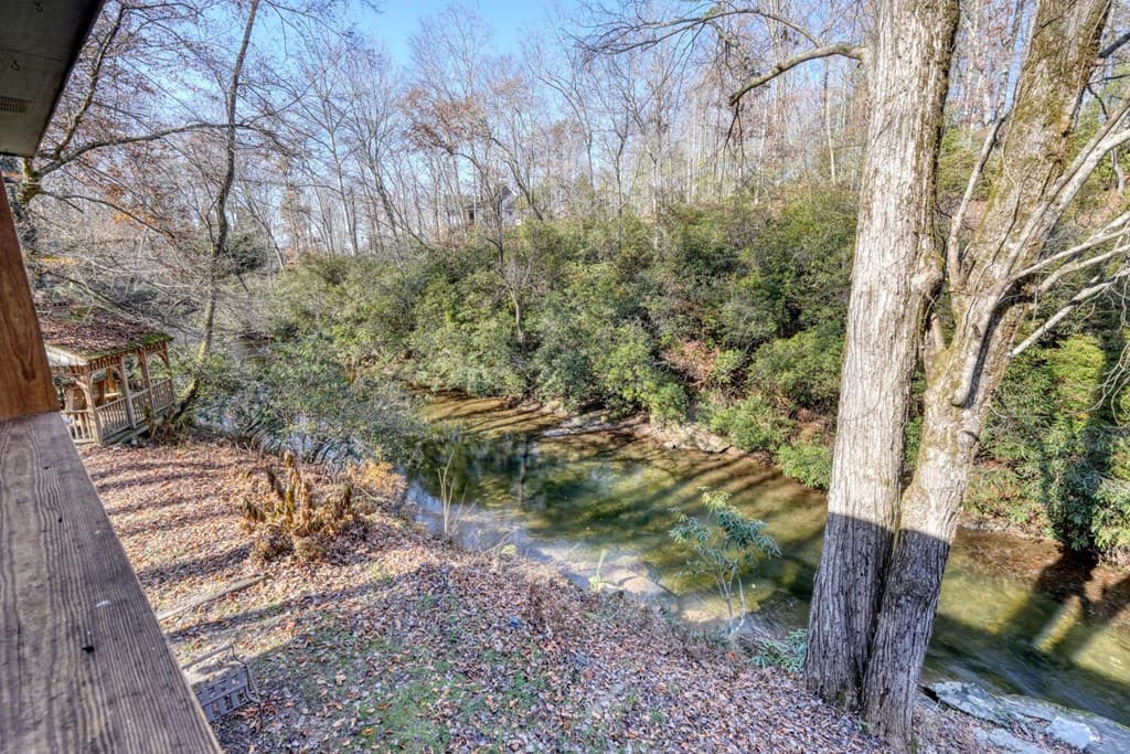 2175 E Old Hwy 64, Hayesville NC 28904 - Photo