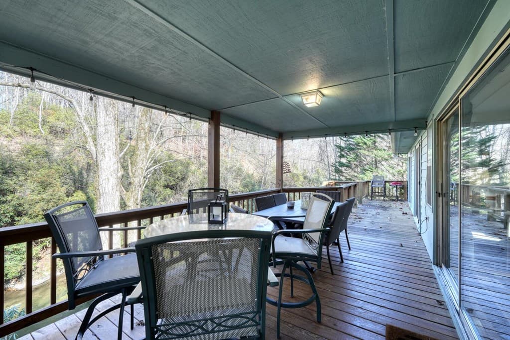 2175 E Old Hwy 64, Hayesville NC 28904 - Photo