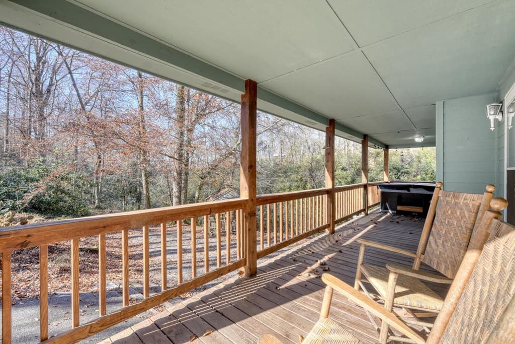 2175 E Old Hwy 64, Hayesville NC 28904 - Photo