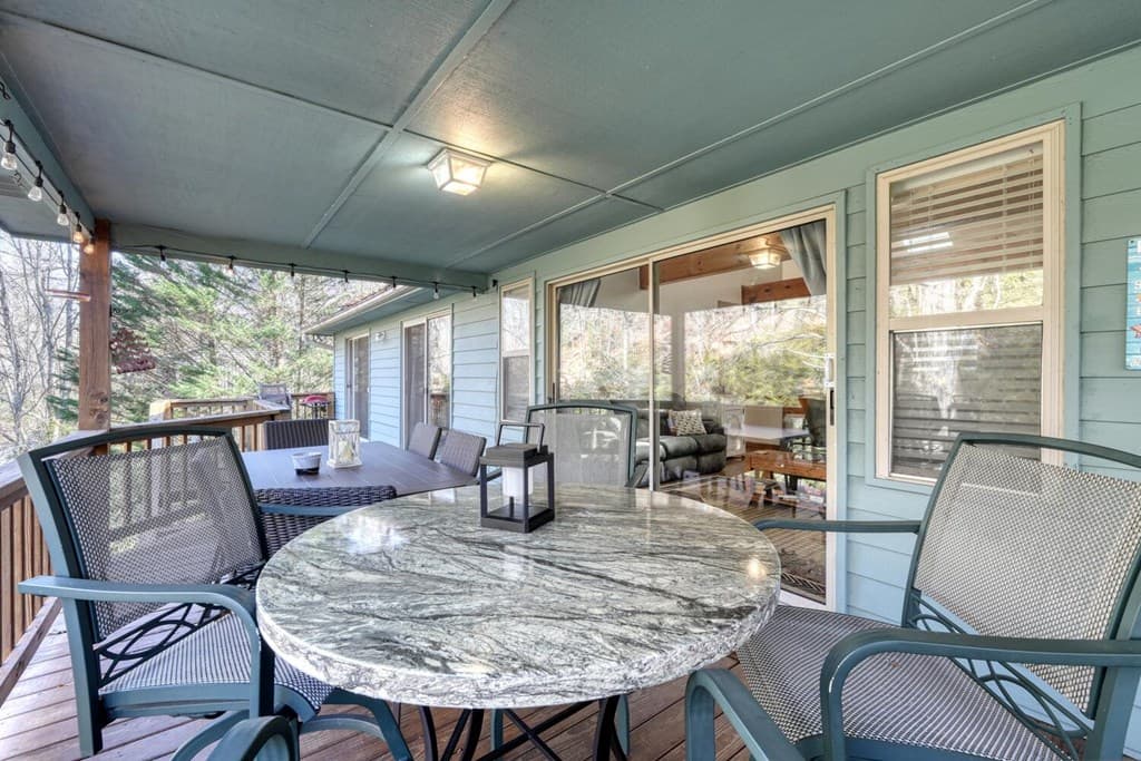 2175 E Old Hwy 64, Hayesville NC 28904 - Photo