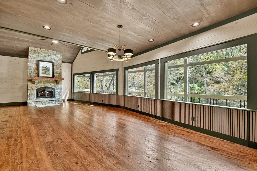 577 Blackberry Drive, Mineral Bluff GA 30559 - Photo
