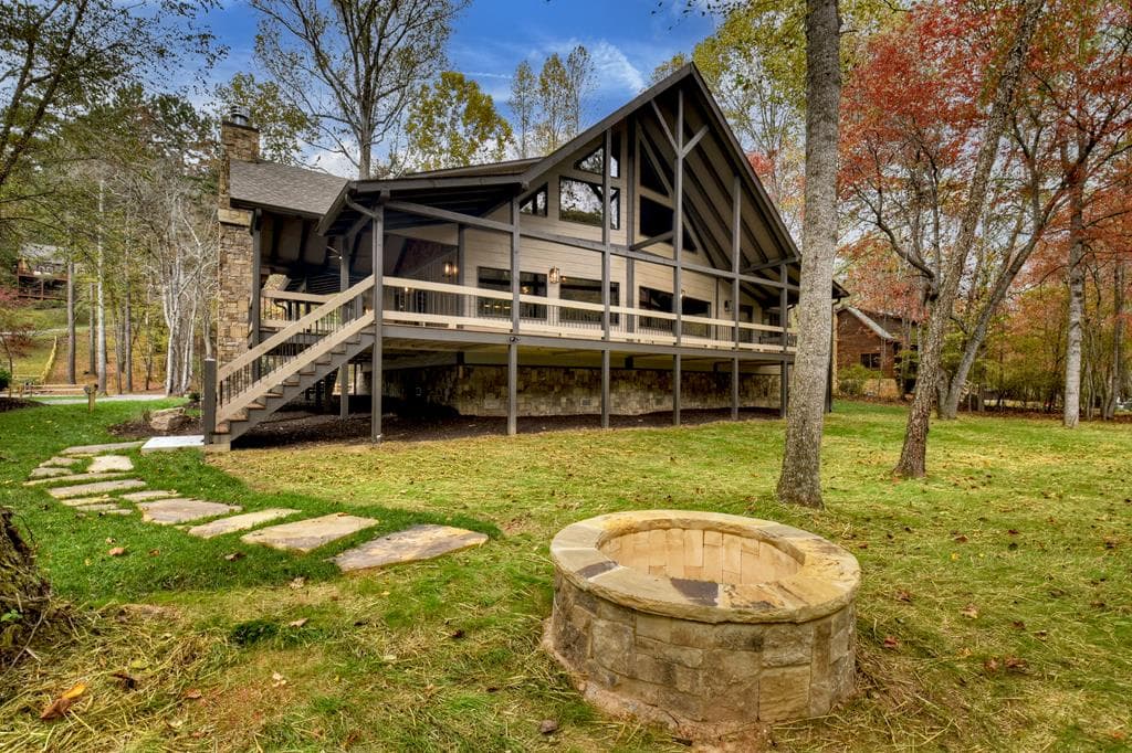 577 Blackberry Drive, Mineral Bluff GA 30559 - Photo
