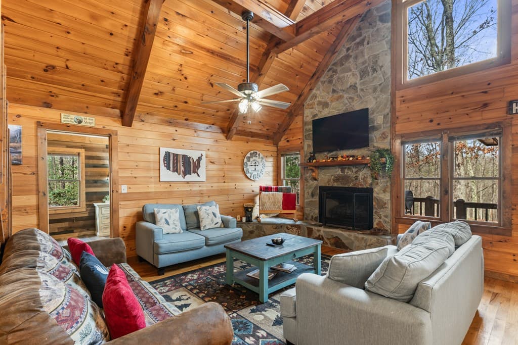 162 Little Falls Drive, Mineral Bluff GA 30559 - Photo