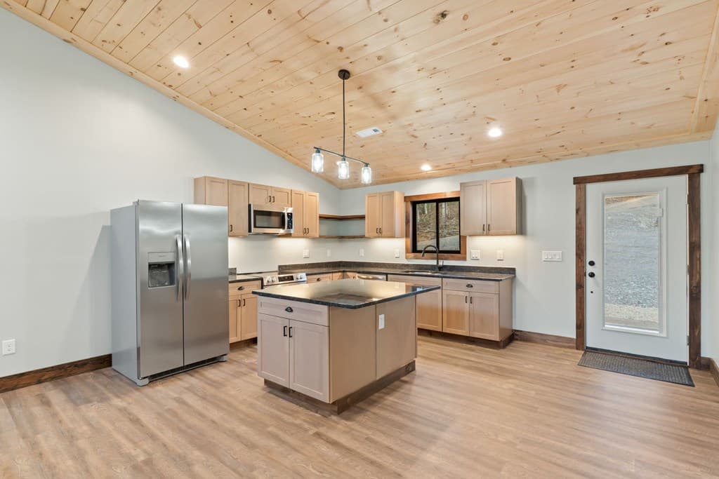 307 Ross Road, Mineral Bluff GA 30559 - Photo