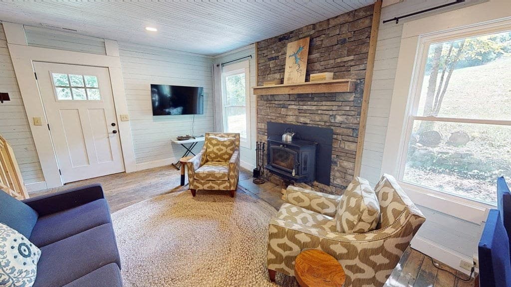 575 Vestal Cochran Road, Topton NC 28781 - Photo