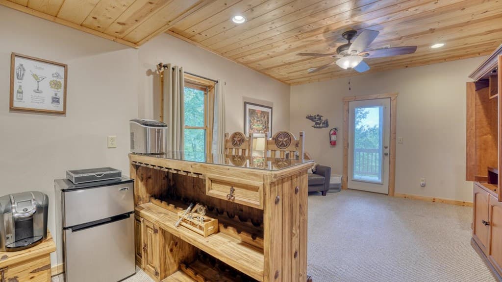 119 Bear Court, Ellijay GA 30540 - Photo