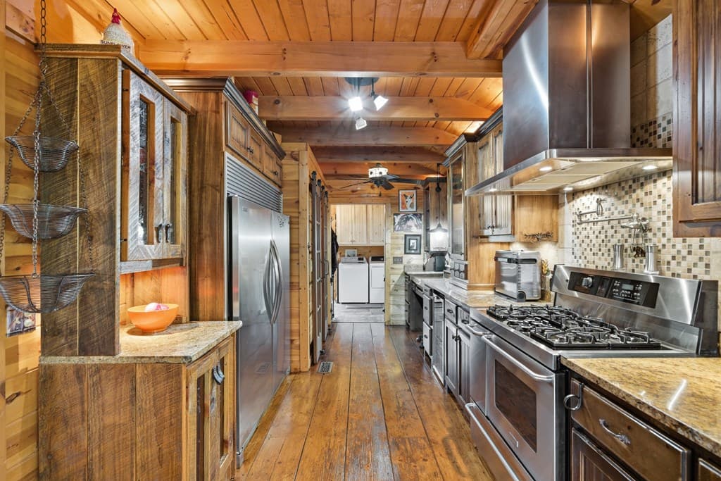 246 Adams Circle, Mineral Bluff GA 30559 - Photo