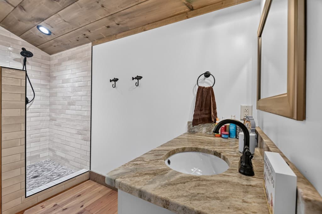 60 Hiles Hatch Road, Blue Ridge GA 30513 - Photo