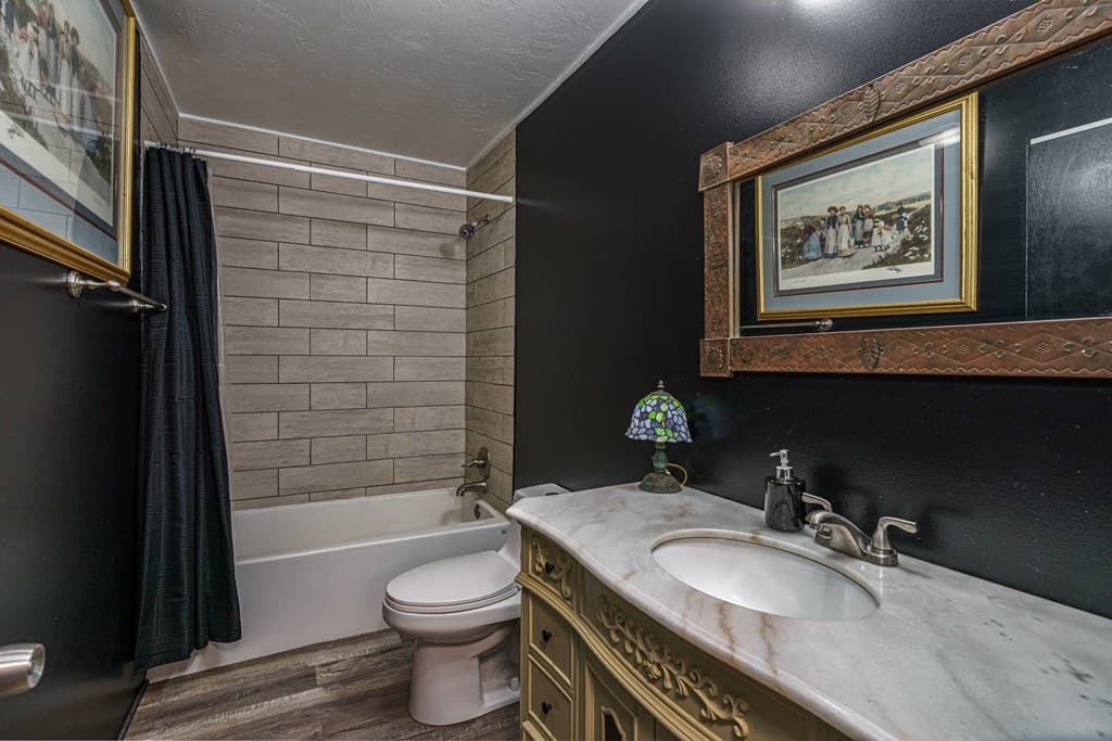 860 Holly Road, Murphy NC 28905 - Photo