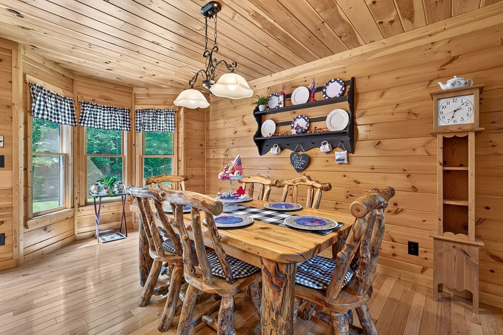 408 Mountain Creek Way, Ellijay GA 30536 - Photo