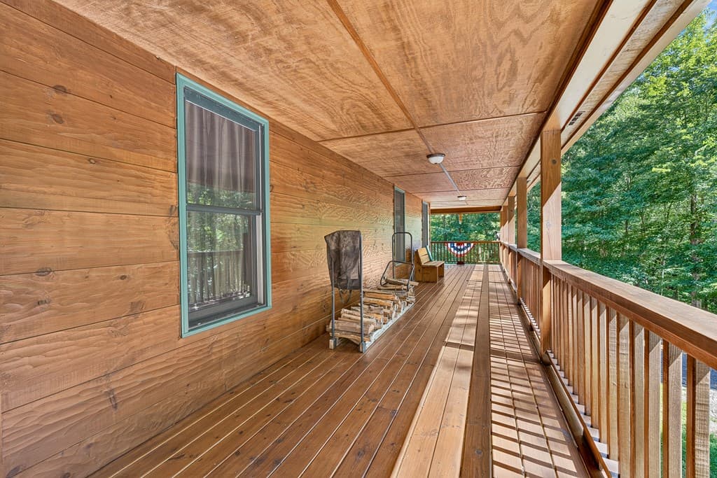 408 Mountain Creek Way, Ellijay GA 30536 - Photo