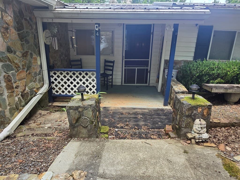 64 Green Oak Road, Warne NC 28909 - Photo