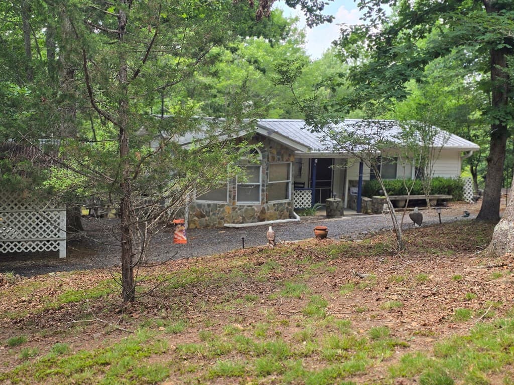 64 Green Oak Road, Warne NC 28909 - Photo