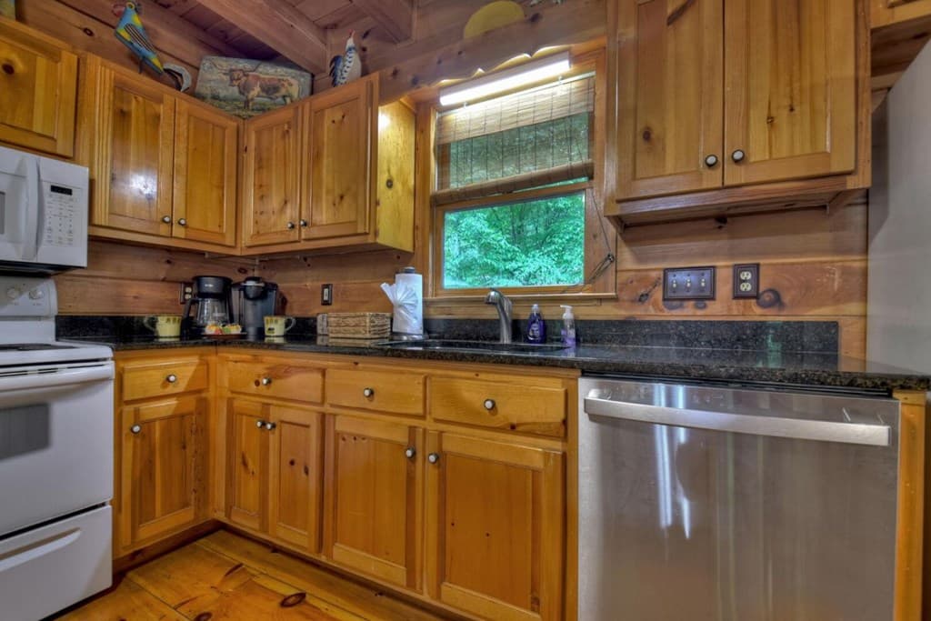 133 Muller Lane, Ellijay GA 30540 - Photo