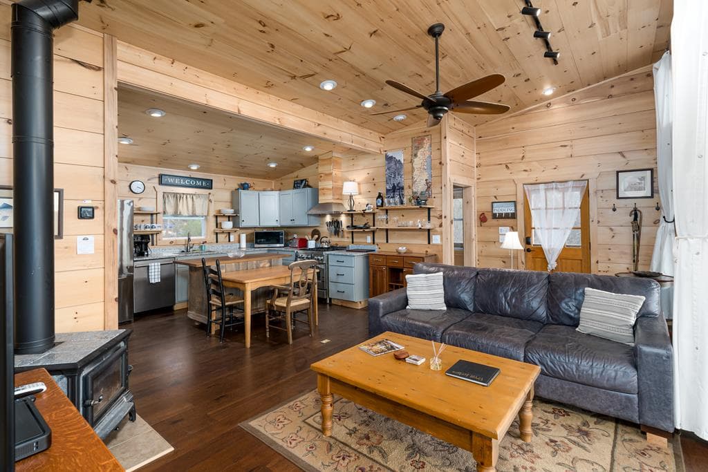21-235 Riverview Circle, Blue Ridge GA 30513 - Photo
