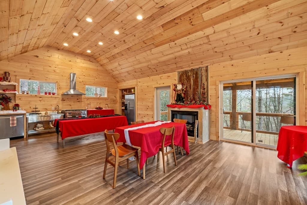 21-235 Riverview Circle, Blue Ridge GA 30513 - Photo