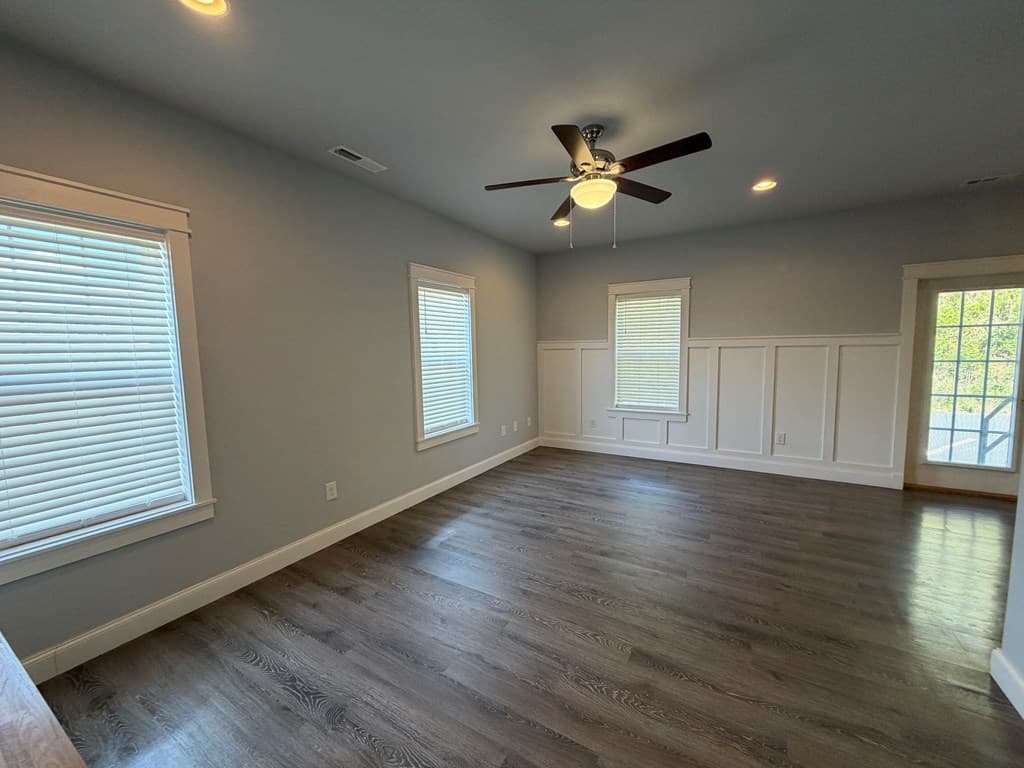 352 Main Street S, Hiawassee GA 30546 - Photo