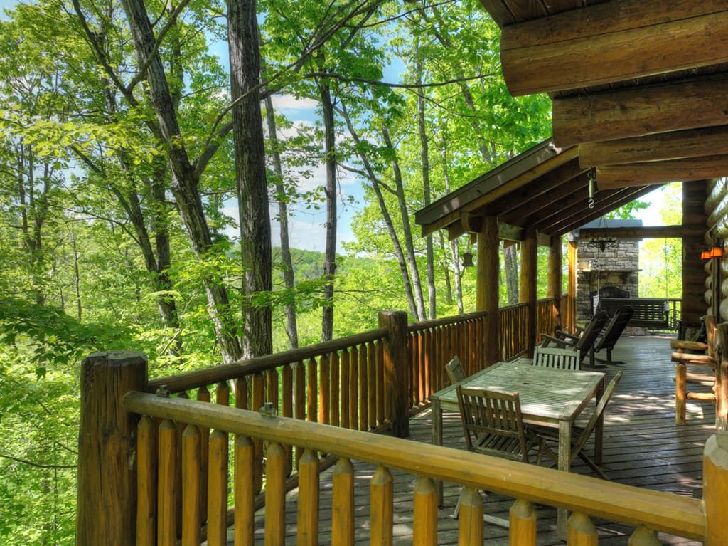 536 Lakeview Road, Blue Ridge GA 30513 - Photo