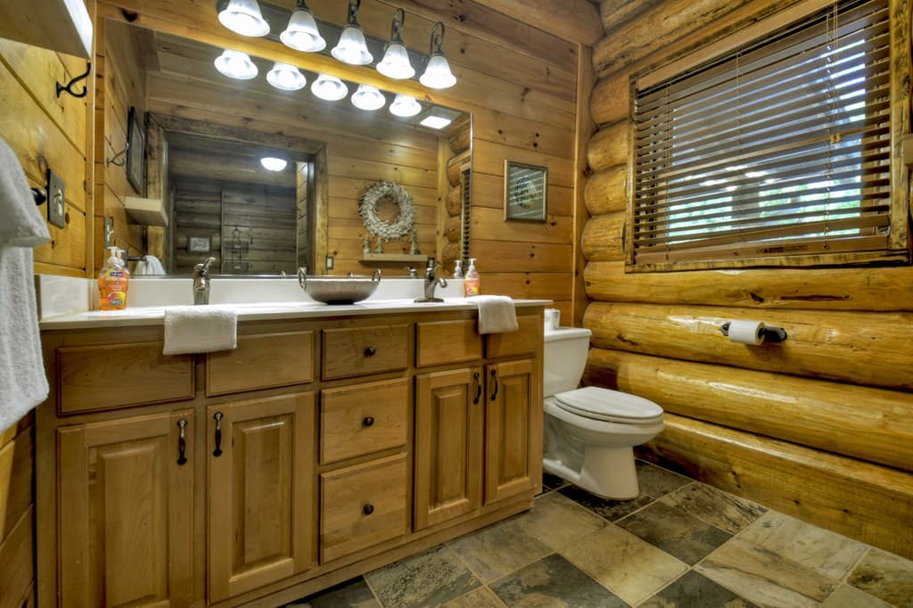 536 Lakeview Road, Blue Ridge GA 30513 - Photo