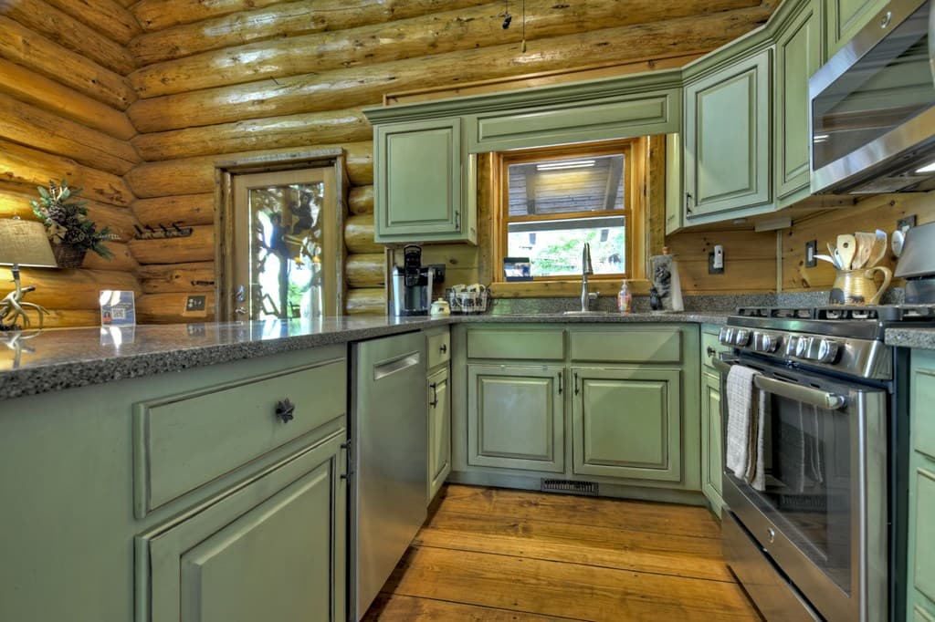 536 Lakeview Road, Blue Ridge GA 30513 - Photo