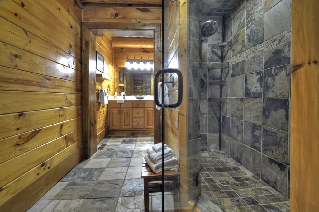 536 Lakeview Road, Blue Ridge GA 30513 - Photo