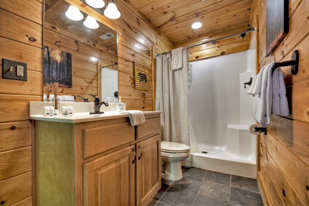 536 Lakeview Road, Blue Ridge GA 30513 - Photo