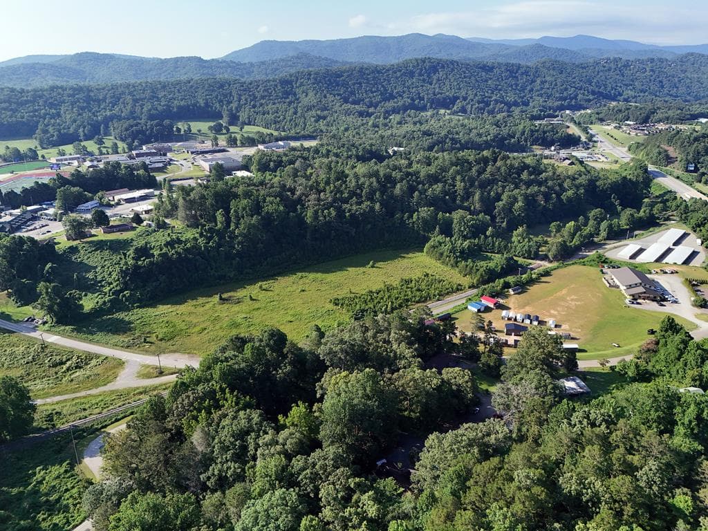 59 Bradley Street, Blue Ridge GA 30513 - Photo