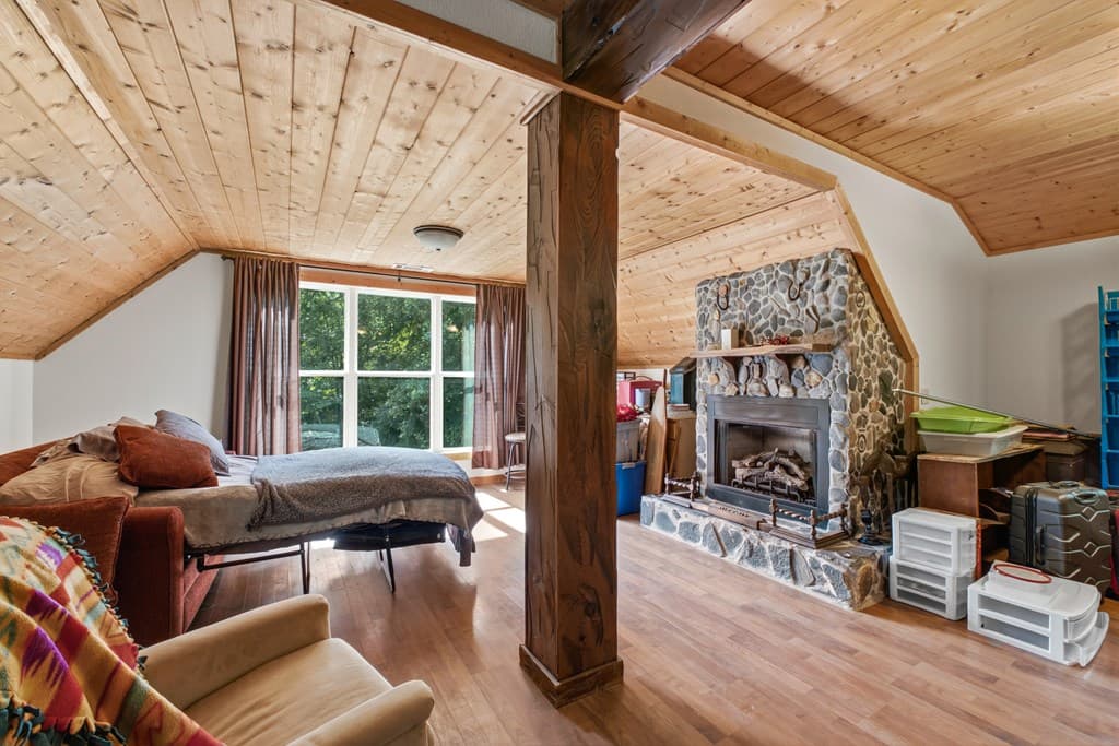 215 Dunn Mill Creek Road, Blue Ridge GA 30513 - Photo