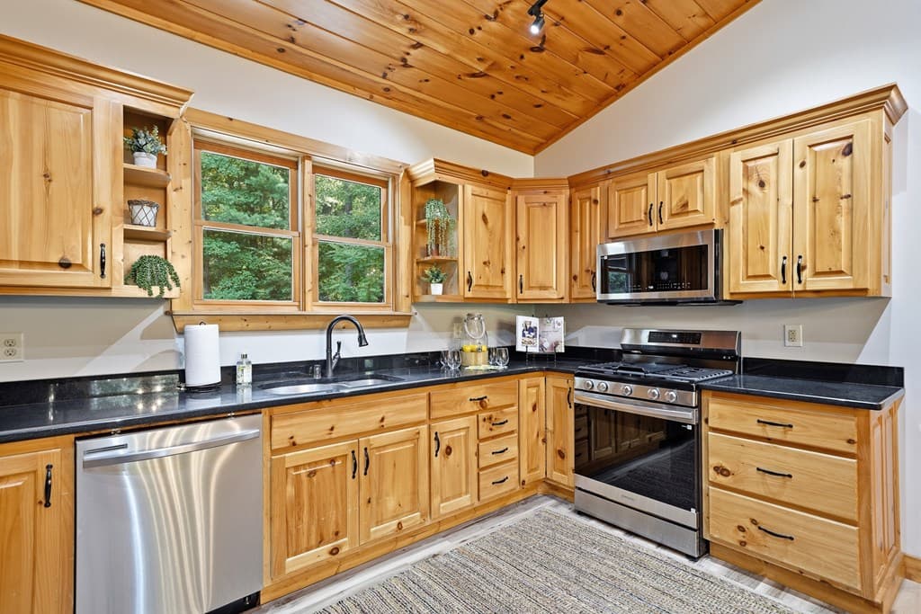 673 Harold Pritchett Road, Ellijay GA 30540 - Photo