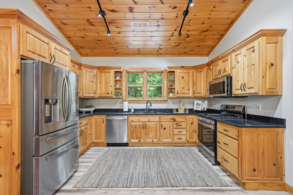 673 Harold Pritchett Road, Ellijay GA 30540 - Photo