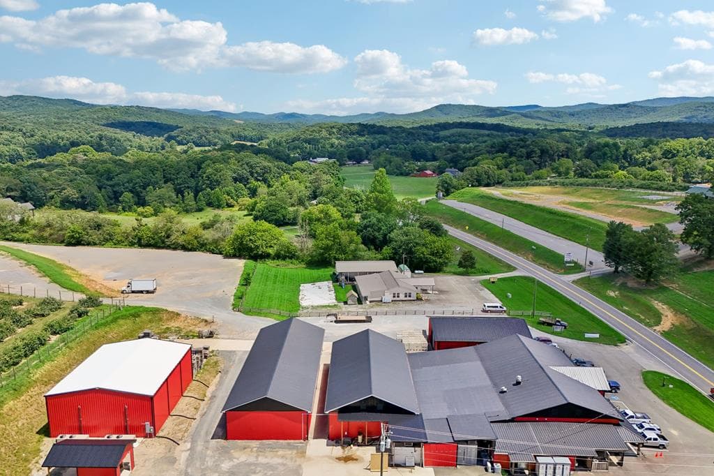 4218 Roy Road, Ellijay GA 30356 - Photo